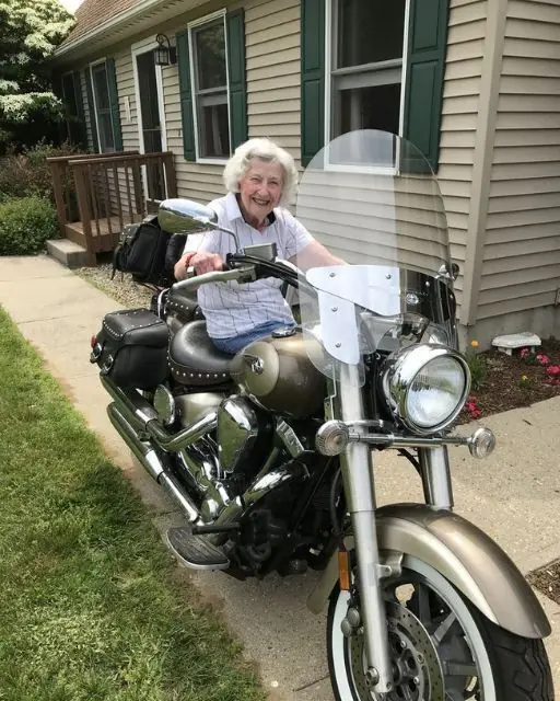 GRANDMA JUST TURNED 83—AND GAVE HERSELF A MOTORCYCLE