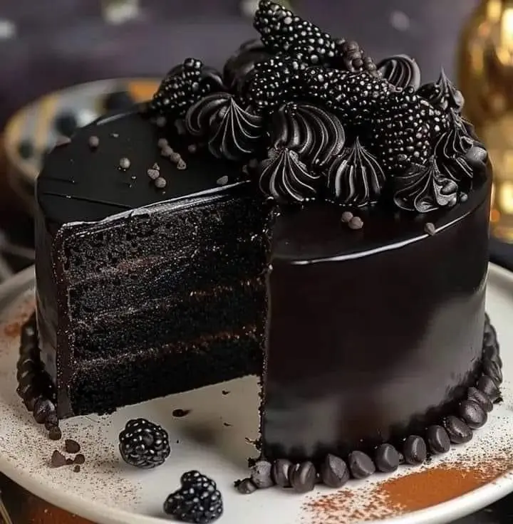 Black Chocolate Cake
