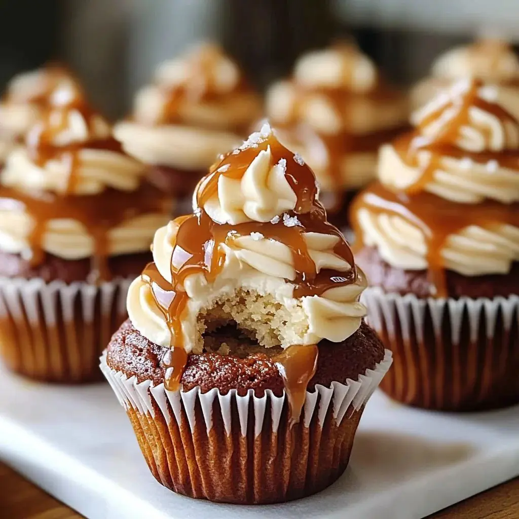๐ง Gooey Salted Caramel Cream Cheese Cupcakes