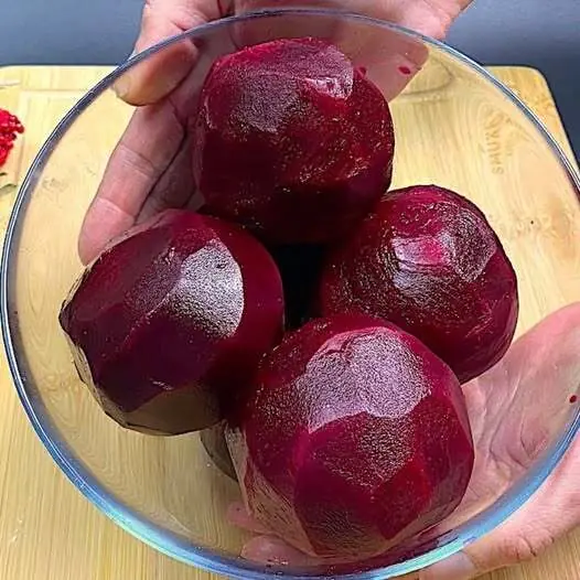The Best Natural Collagen Boost β Do This Every Night and Youβll Be Amazed! ππͺ | Beetroot Collagen Recipe