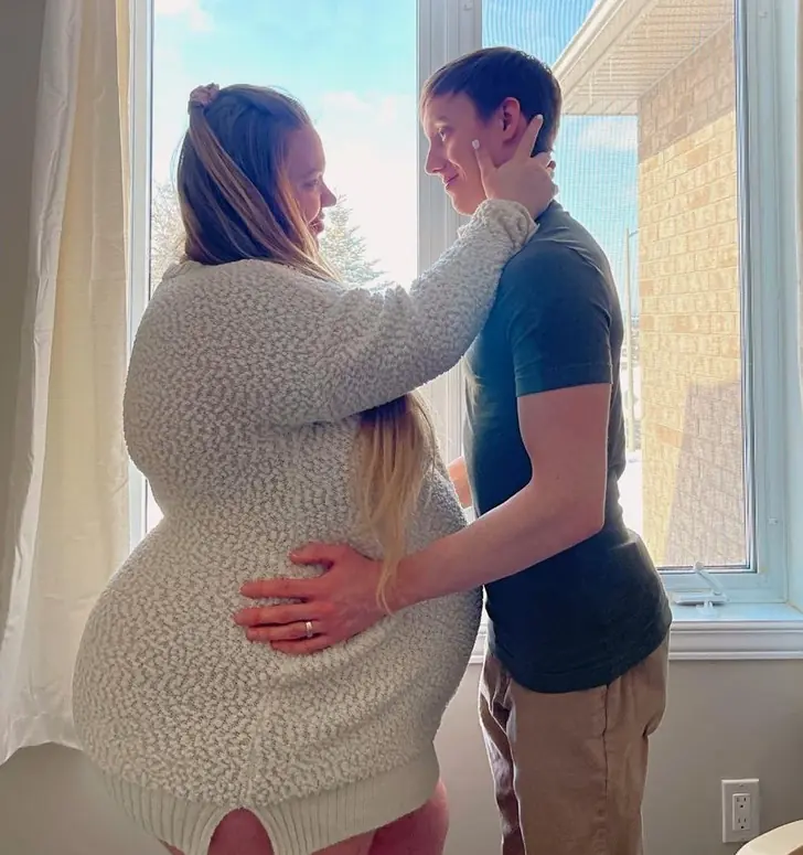 Man Mocked For Being With 252 LB Woman