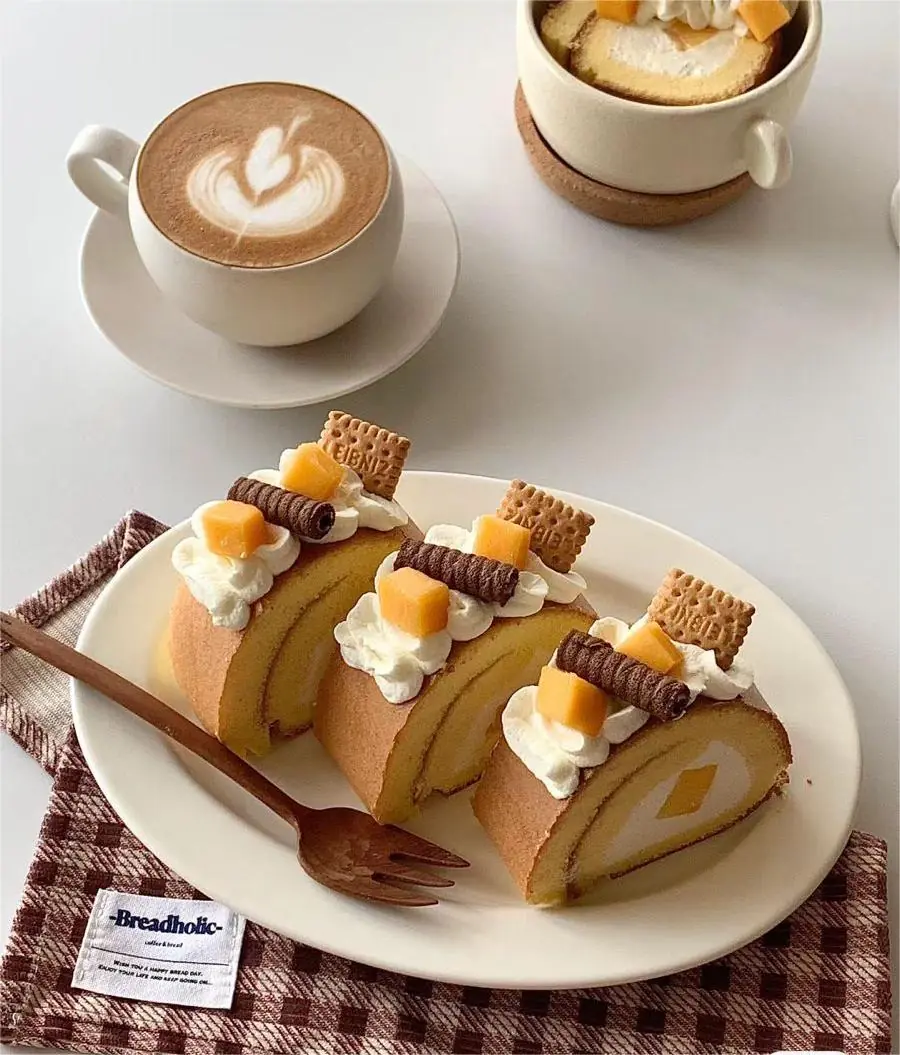 🍰 Mango Cream Roll Cake Recipe