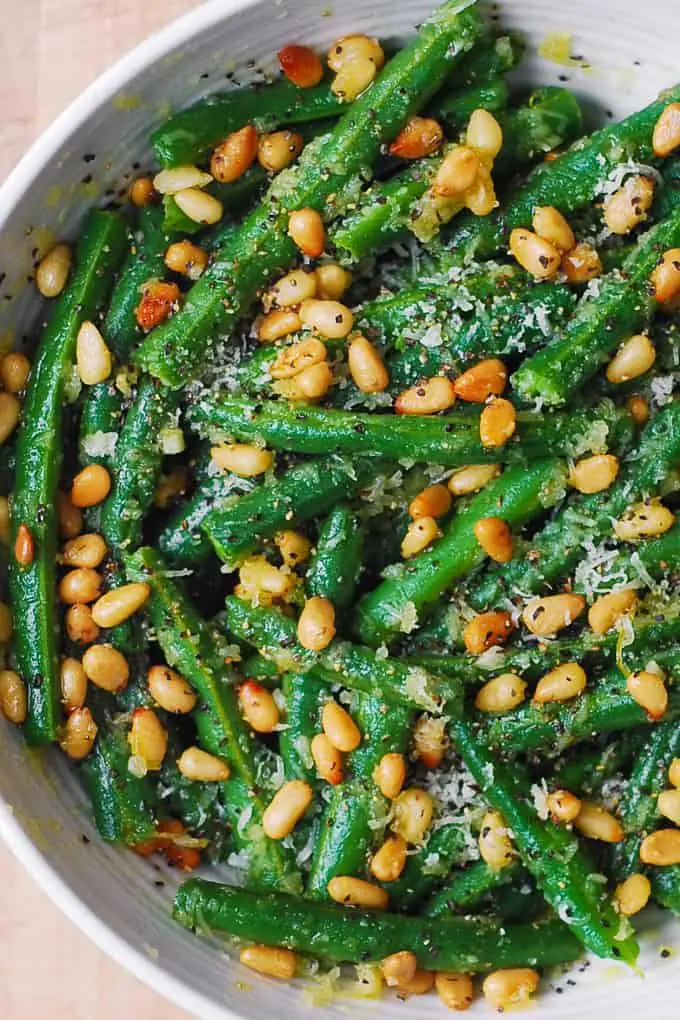 Green Beans with Pine Nuts