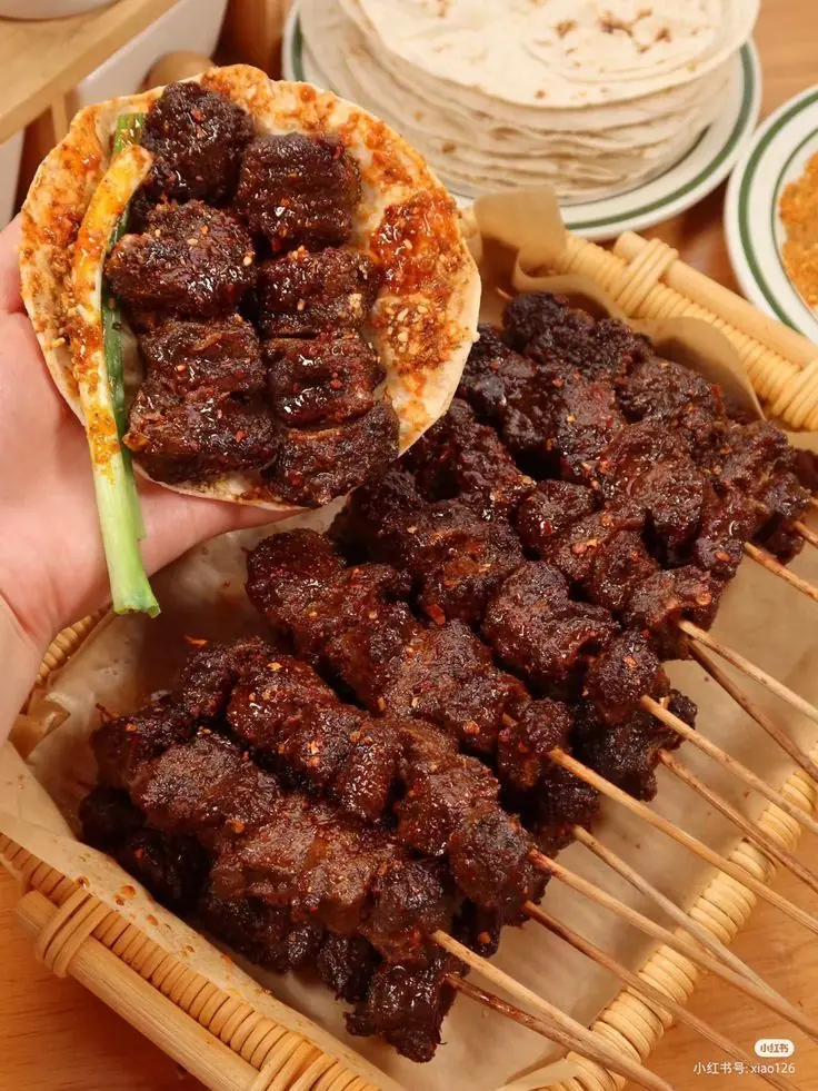 🥩 Spicy Grilled Beef Skewers (Street-Style) Recipe