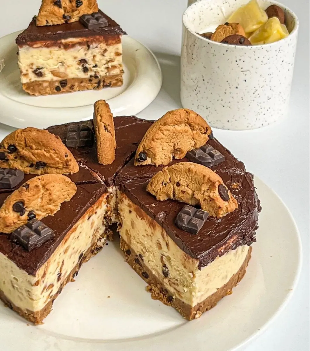 🍪 Chocolate Chip Cookie Cheesecake Recipe