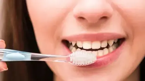 【Surprising】Not Brushing Before Bed VS Not Brushing Before Breakfast – Which Is Worse?